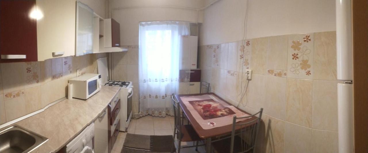 Alpha Apartment 雅西 外观 照片