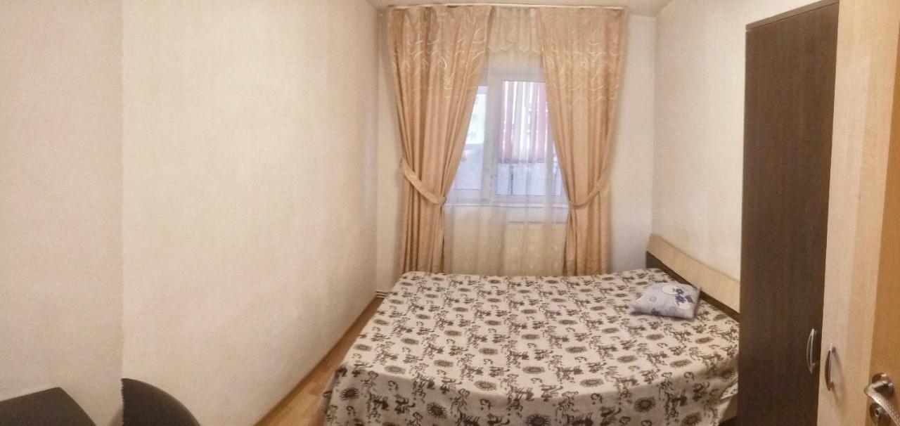 Alpha Apartment 雅西 外观 照片